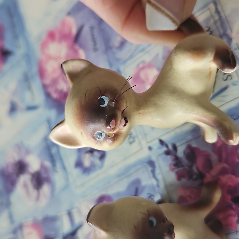 Norcrest Siamese Kitten Figurines - Picture 2 of 9